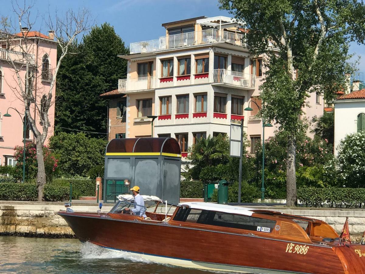 OASIS Golden Lagoon Chalet Venetië-Lido Buitenkant foto